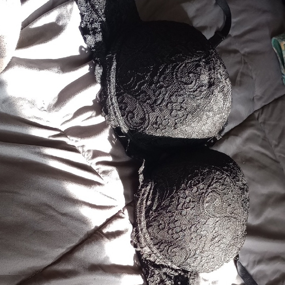Elegant Black Lace Bra